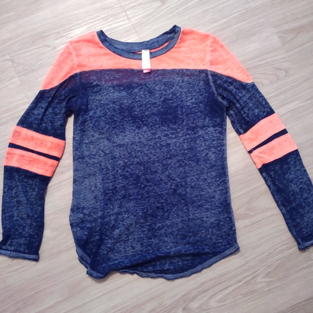 No boundaries women's top